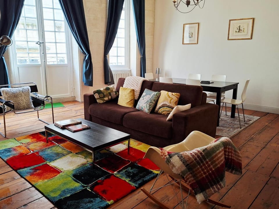 Descazeaux Apartment in Bordeaux