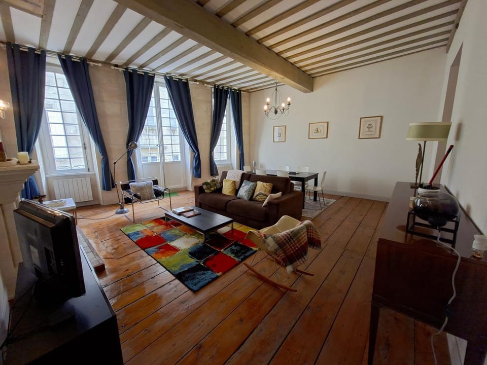 Descazeaux Apartment in Bordeaux