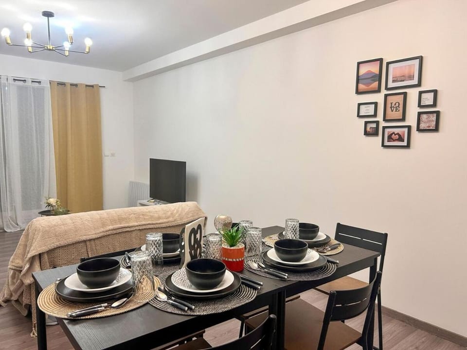 Appartement avec 2 chambres Jardin privé parking gratuit Apartment in Clermont-Ferrand