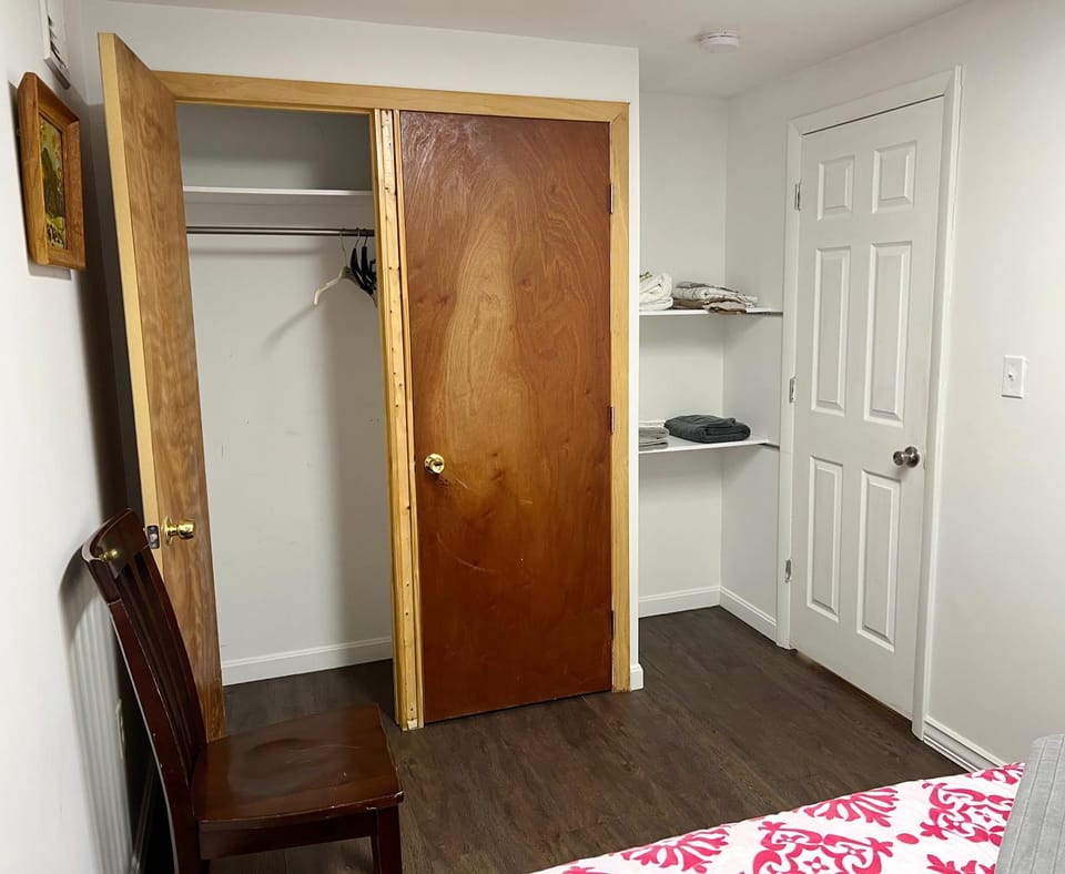 Bedroom, wardrobe
