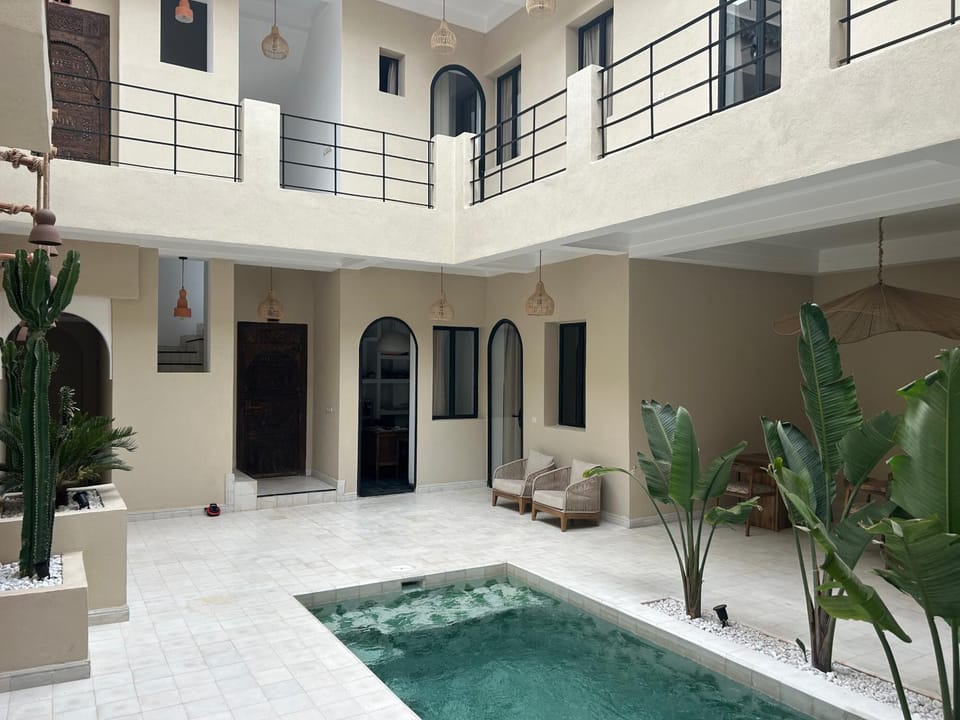 Patio, Bedroom, Swimming pool