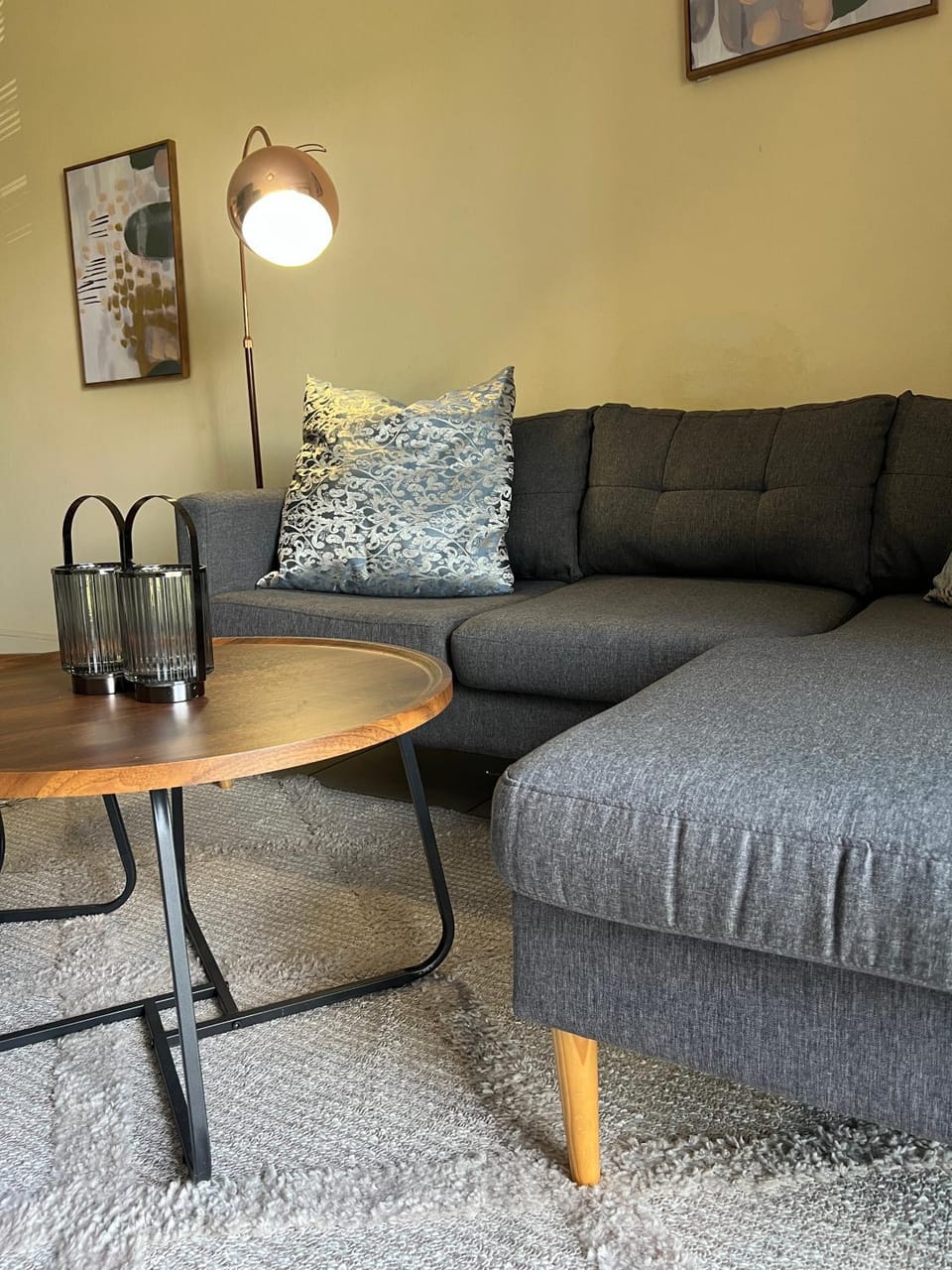 Stylish Rivonia Retreat-Peaceful 2-Bedroom Apartment in Sandton
