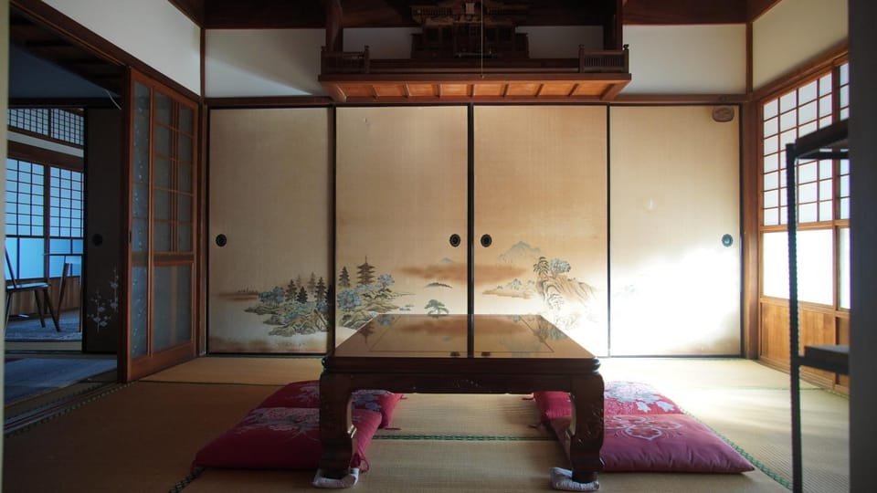 旅籠屋cafeKATARI Bed and Breakfast in Fukuoka Prefecture