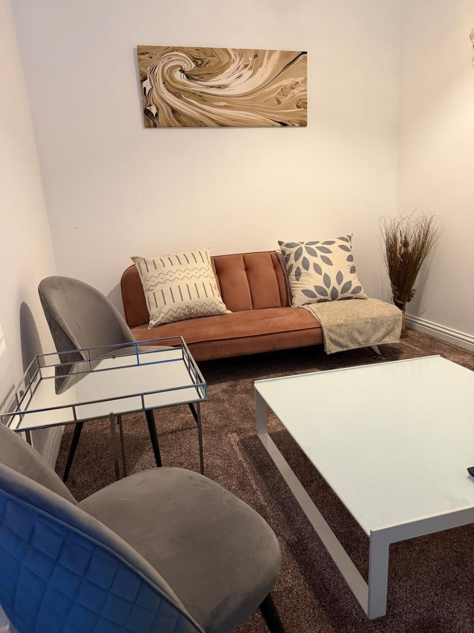 Living room, Seating area
