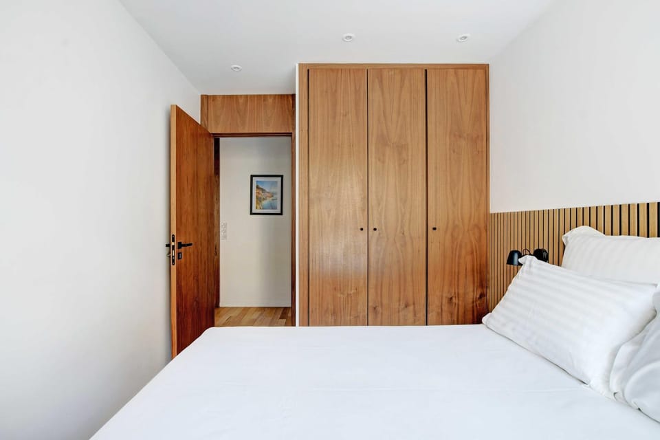 Bed, wardrobe