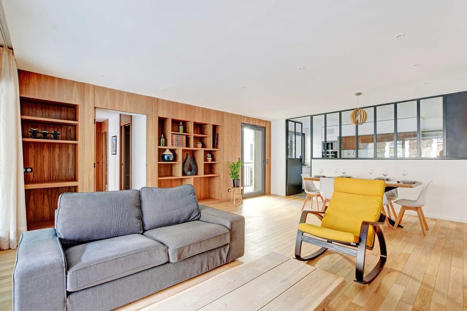 Living room, Seating area