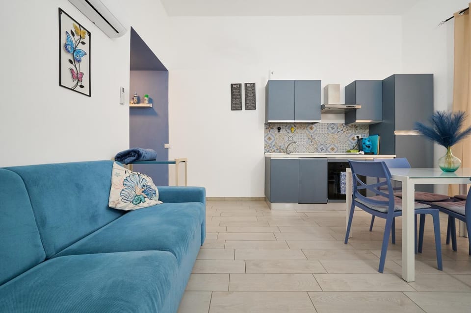 Blue House Apartment in Follonica