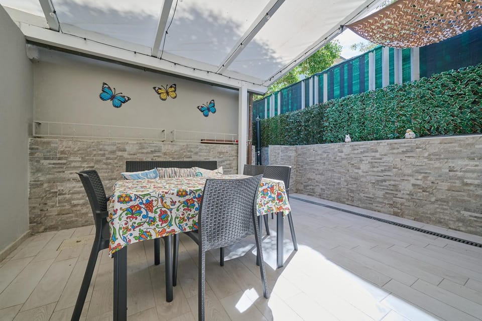 Blue House Apartment in Follonica