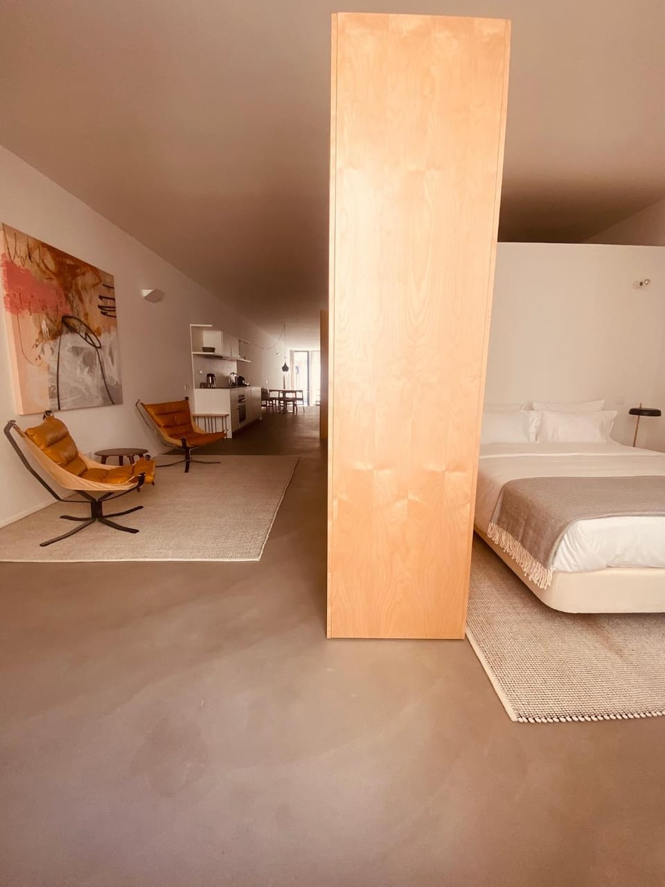 Bed, Seating area, Bedroom