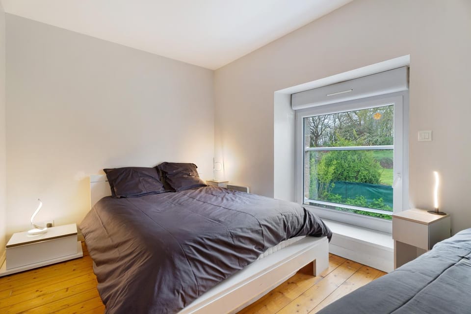 Living room, Bedroom