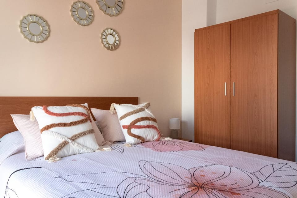 Bed, Bedroom, wardrobe