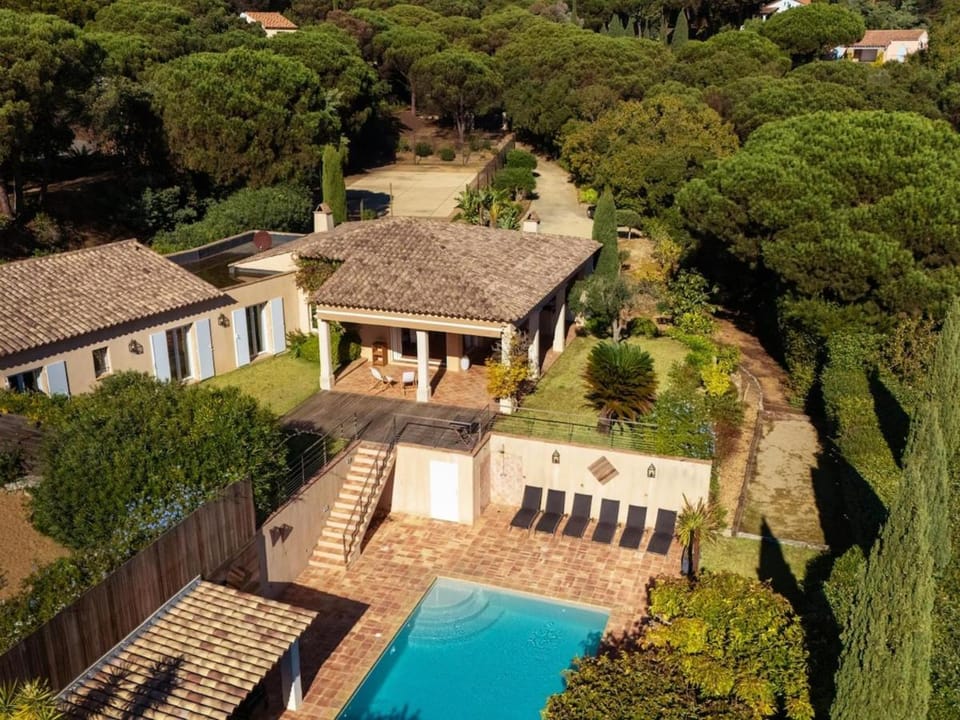 Villa 4 chambres - piscine - Clim -Tennis -Parking Villa in La Croix-Valmer