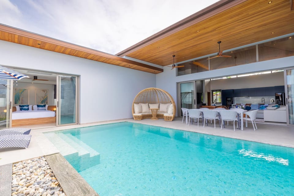 Balcony/Terrace, Swimming pool