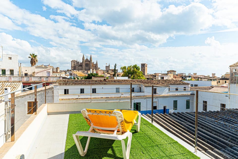 Balcony/Terrace, Landmark view