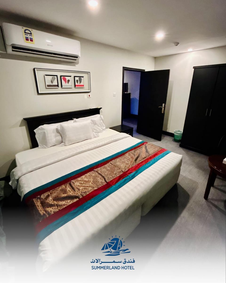 Summer Land Hotel Bed and Breakfast in Manama
