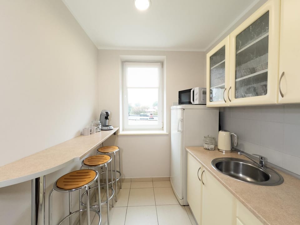 Coffee/tea facilities, Kitchen or kitchenette, Dining area