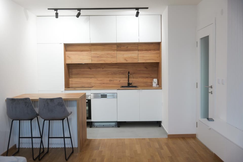 Kitchen or kitchenette, Seating area, Dining area, dishwasher, oven, stove