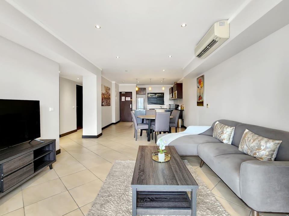 906 Icon Luxury Apartments Apartment in Cape Town