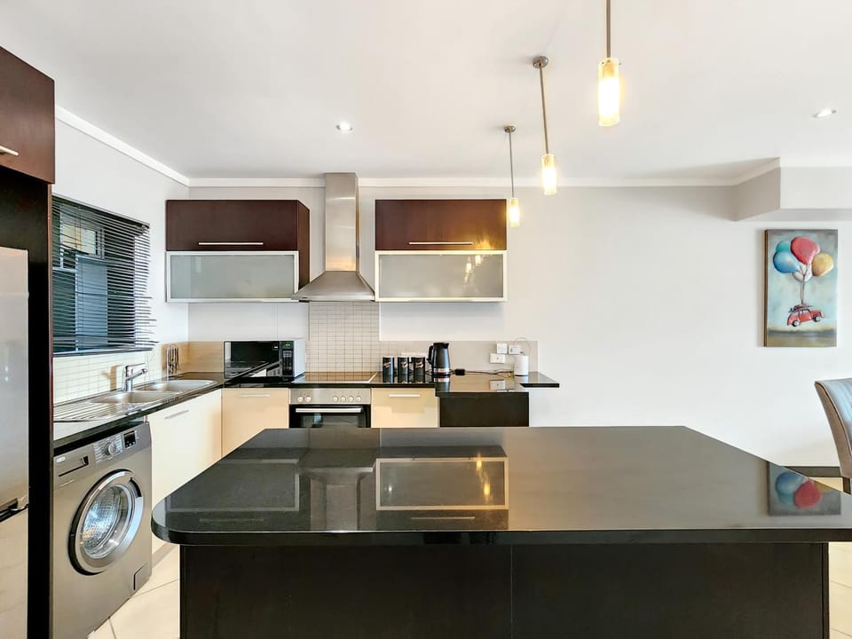906 Icon Luxury Apartments Apartment in Cape Town