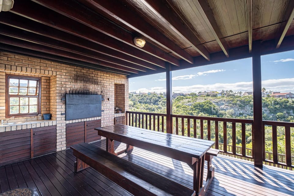 Patio, Day, Natural landscape, View (from property/room), Balcony/Terrace, Mountain view