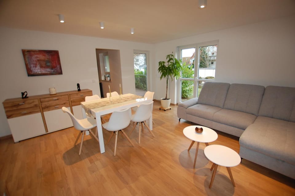 Enjoy Rooms Apartment in Freital