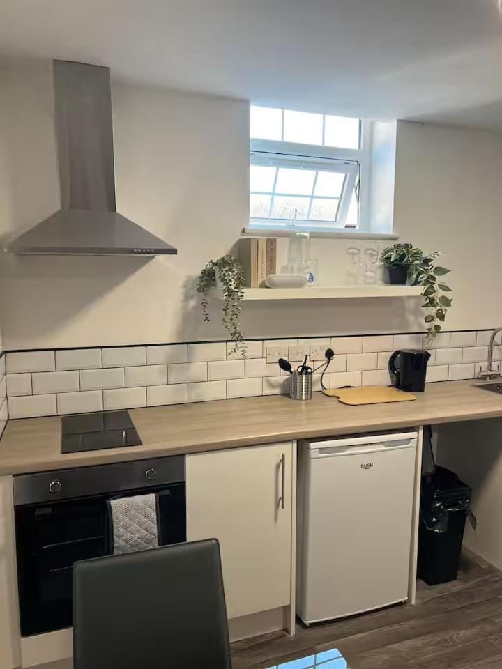 Modern City Studio Heart of Wolverhampton Appt 5 Apartment in Wolverhampton