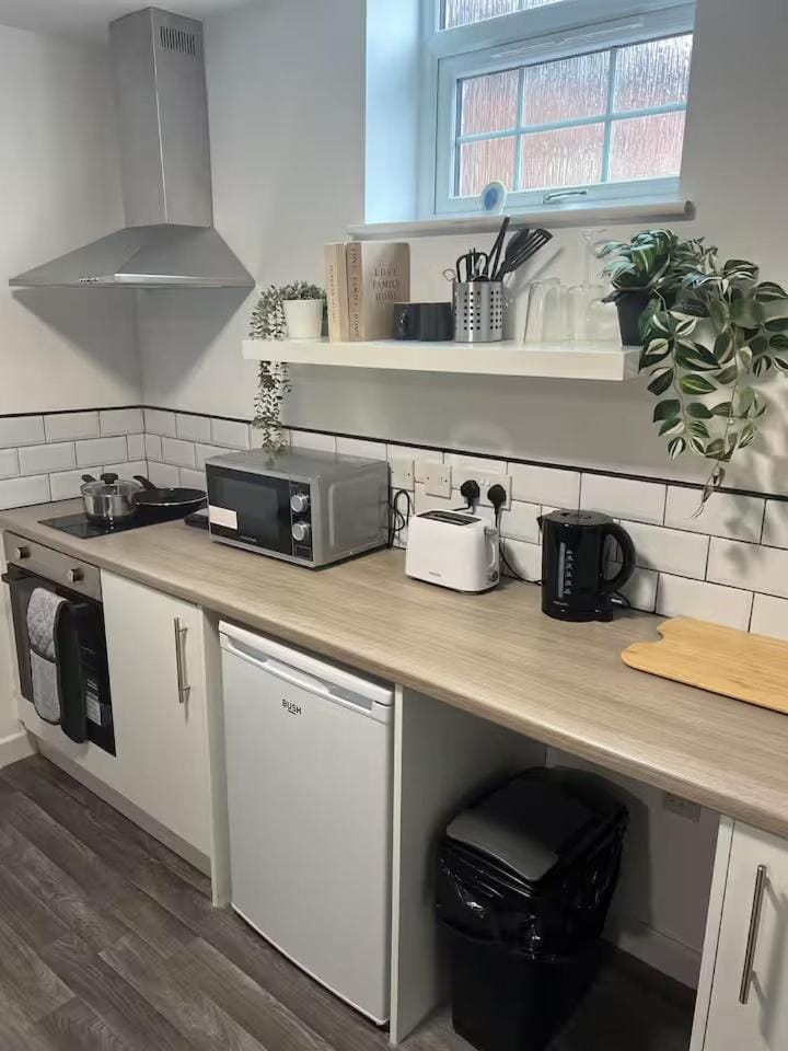 Modern City Studio Heart of Wolverhampton Appt 5 Apartment in Wolverhampton