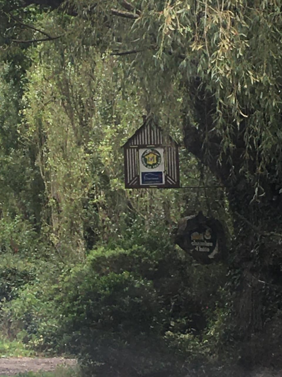 La Ferme Des Vignes Bed and Breakfast in Normandy