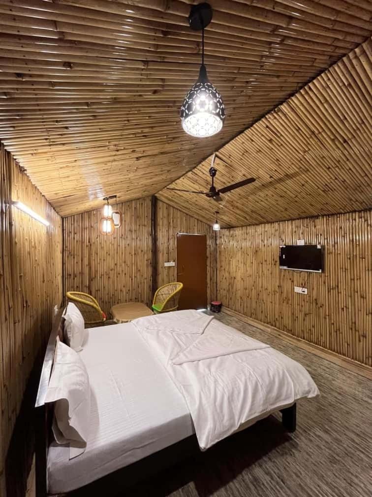 Radhika resort Resort in Uttar Pradesh