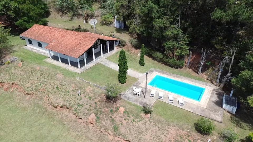 Property building, Day, Natural landscape, Bird's eye view, Garden, Garden view, Pool view, Swimming pool, sunbed
