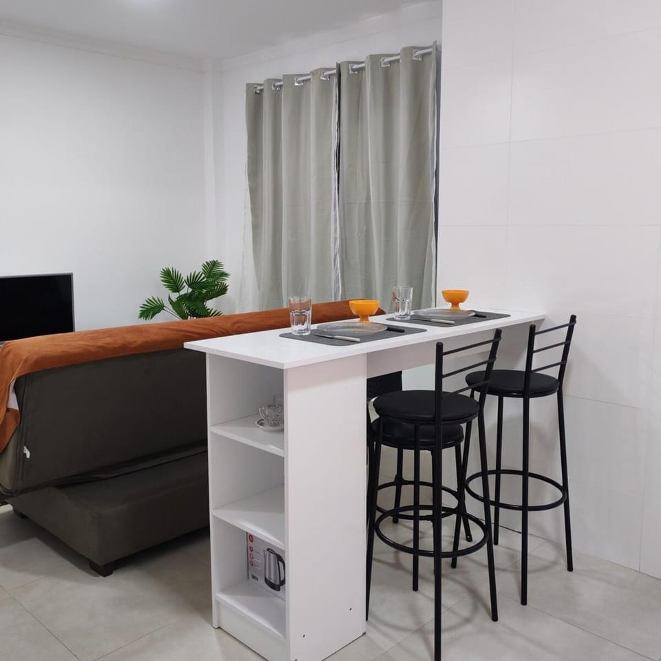 Apartamento 1 quarto, Quadra Mar, Climatizado e Reformado Apartment in Camboriú