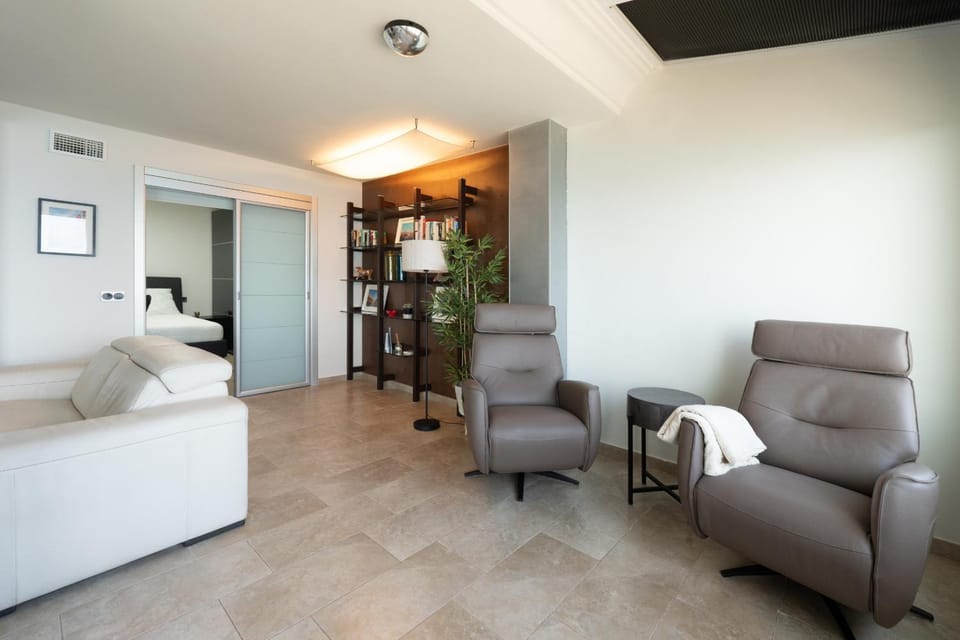 Communal lounge/ TV room, Living room