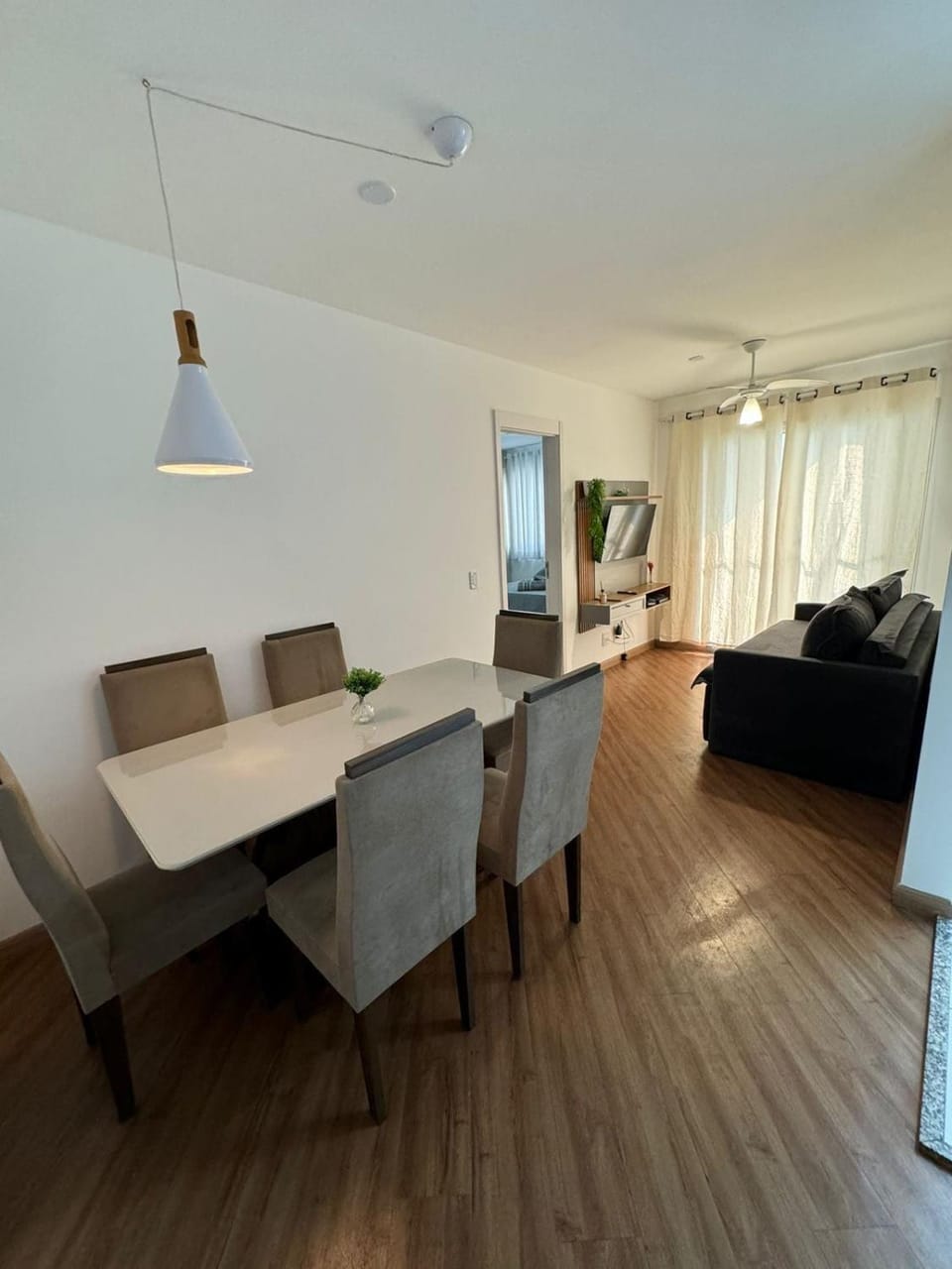 Ap completo c/ vaga de garagem, piscina, wi-fi 300 Apartment in Sao Paulo City
