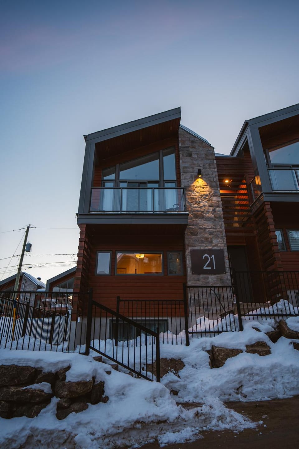 Spa privé et billard pret de la montagne de ski Stoneham 12 personnes Chalet in Quebec