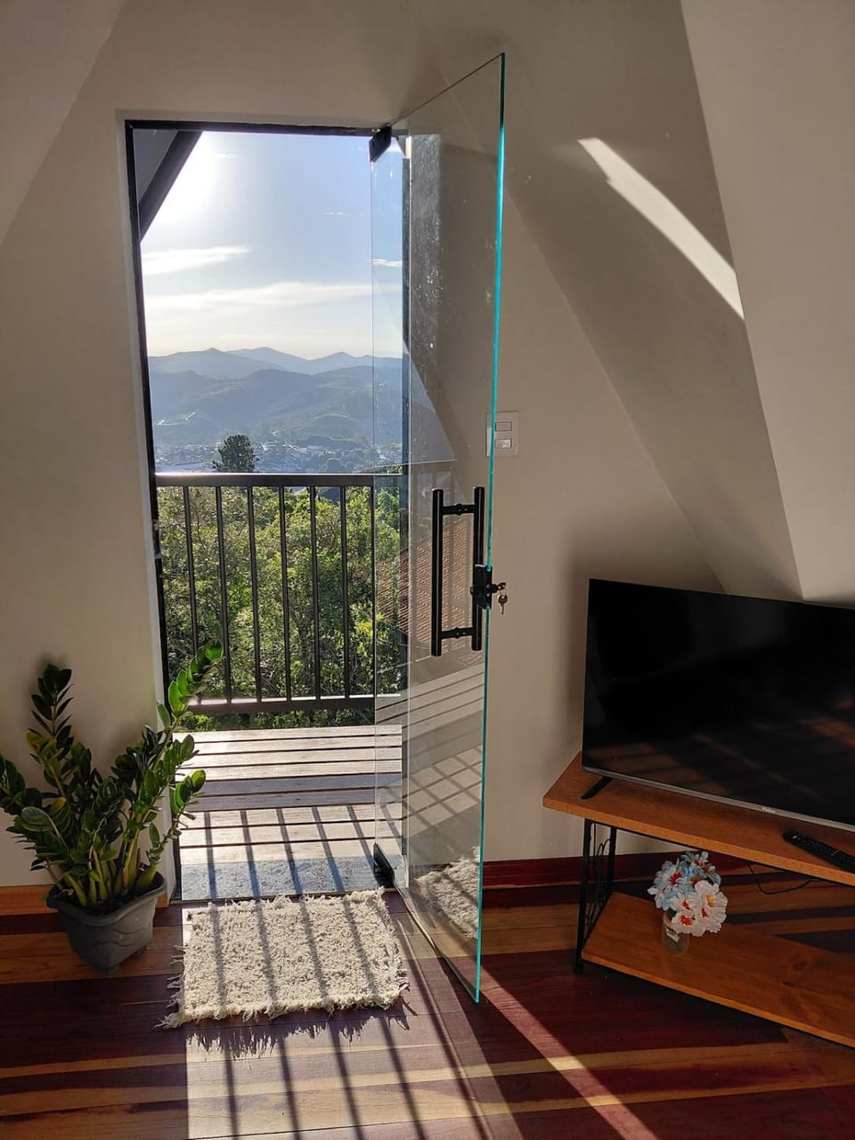 View (from property/room), Mountain view