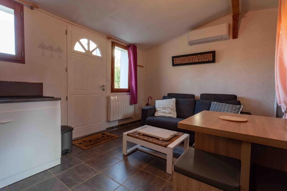 charmante maisonnette & jardin non clos proche forêt Apartment in Île-de-France