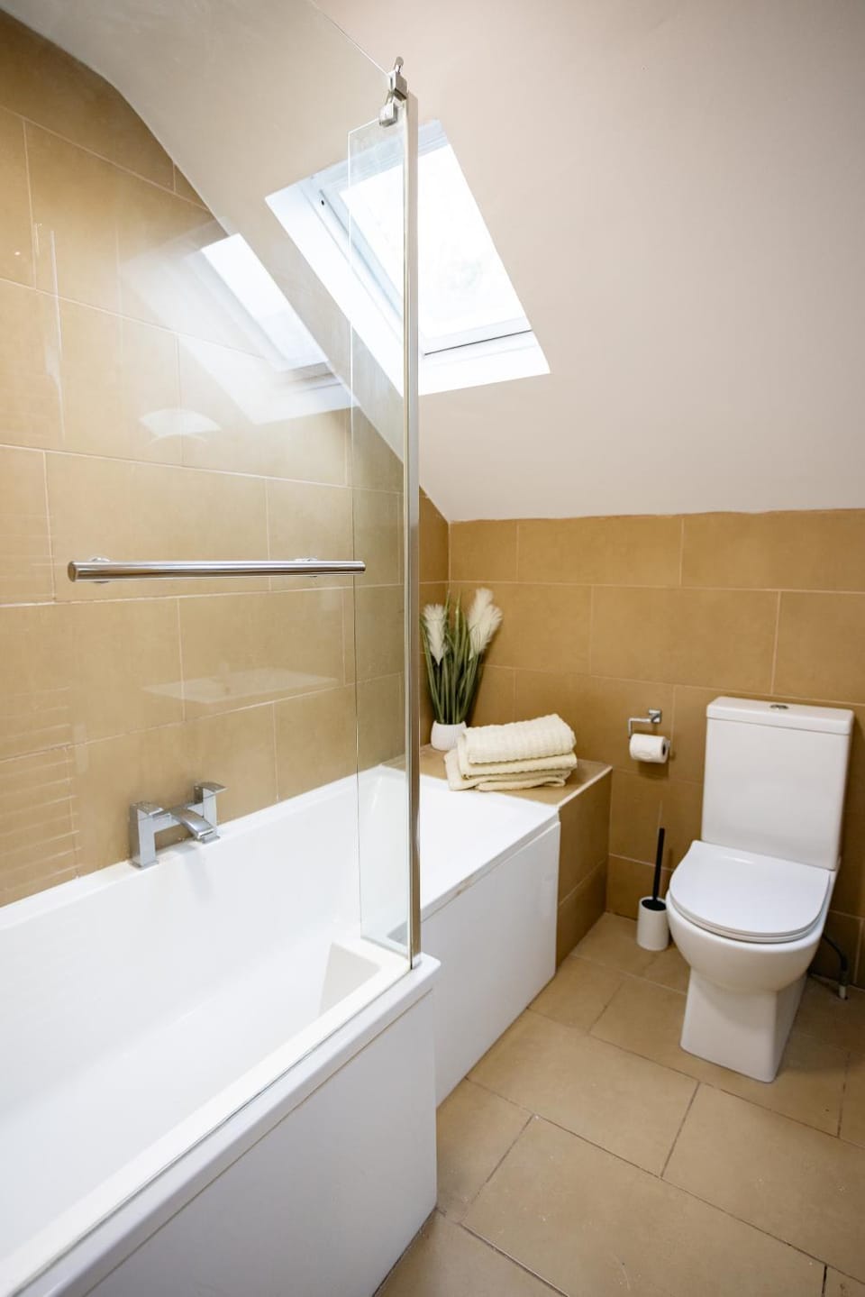 Toilet, Bathroom, Bath, towels