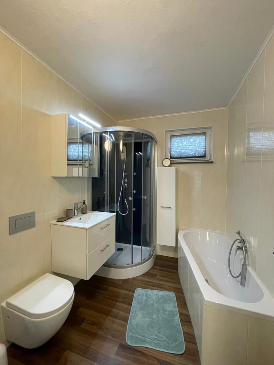 Bathroom, Bath