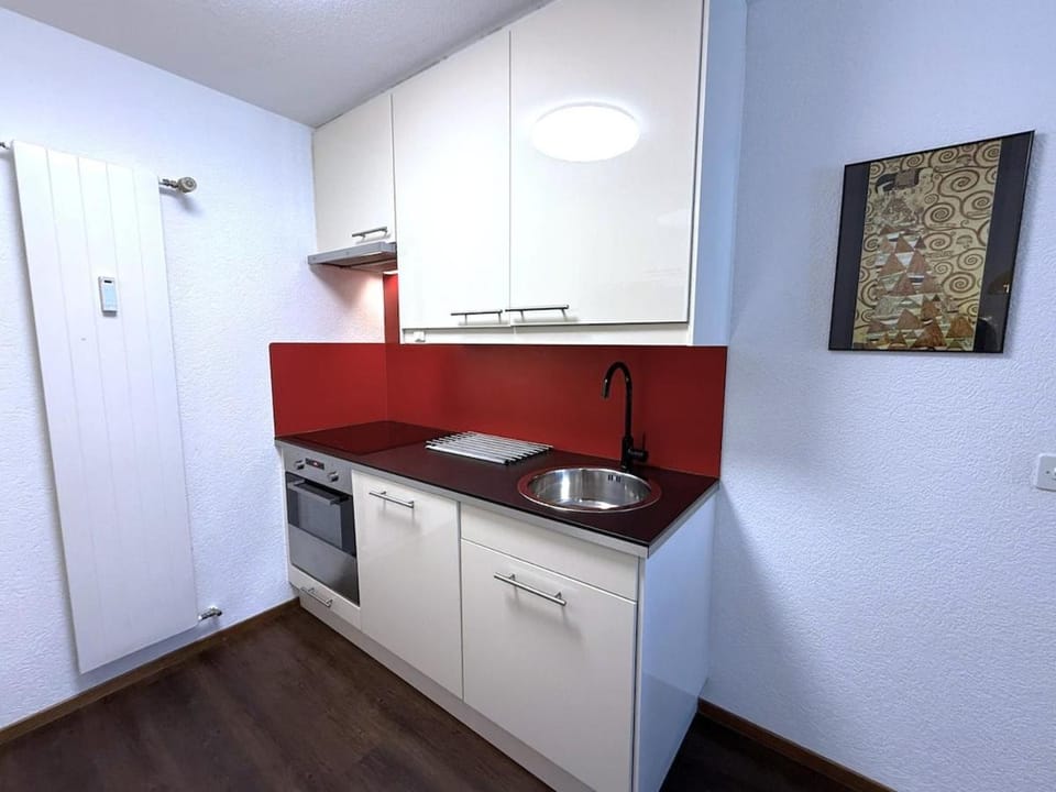 Lärchenwald 1904 - Neu renoviert, neben Skigebiet Apartment in Canton of Valais