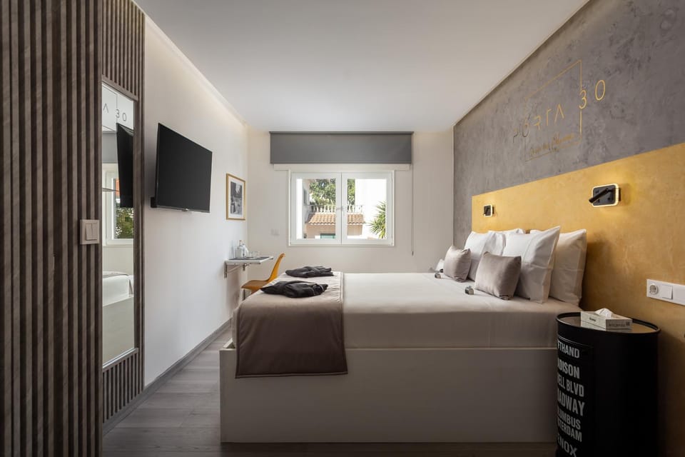 Bed, TV and multimedia