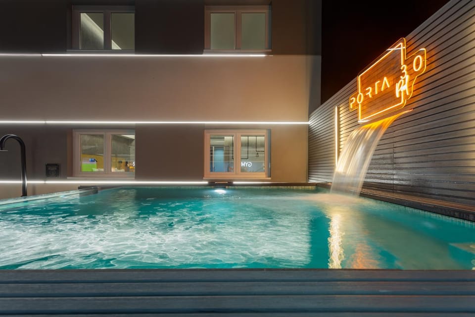 Night, Swimming pool