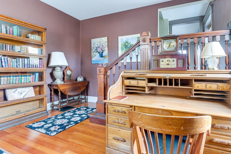 Route 66 Historic Library Home: Pet-Friendly! House in Illinois