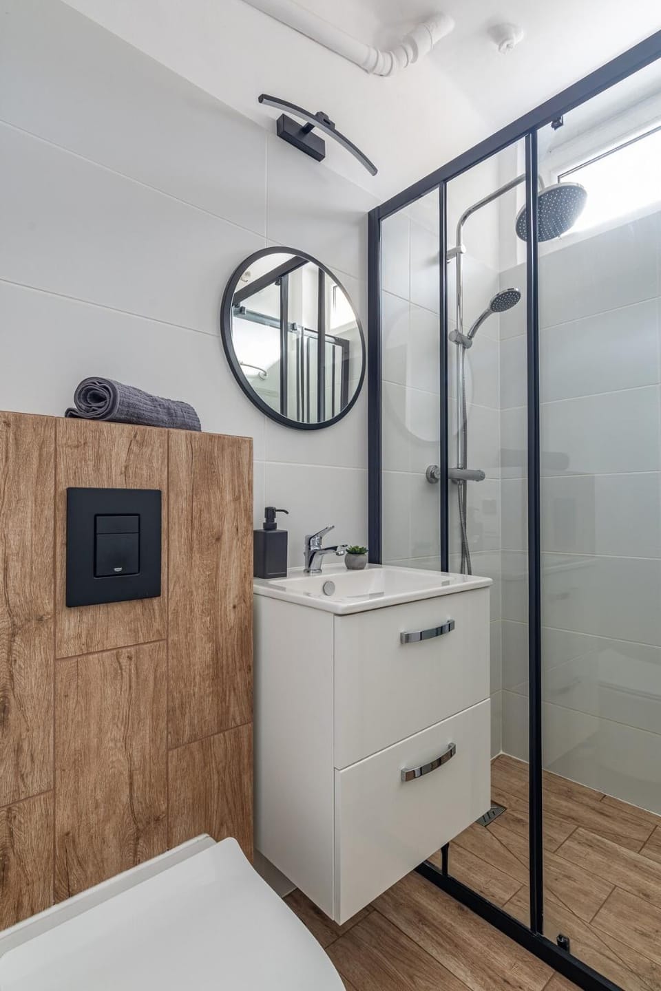 Shower, Bathroom, towels