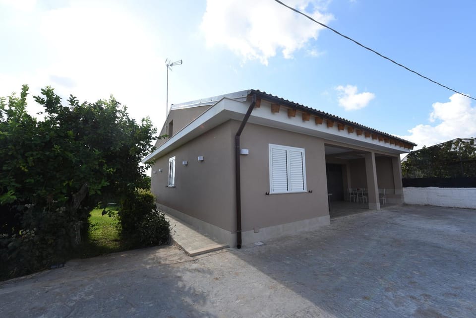Property building, Spring, Day