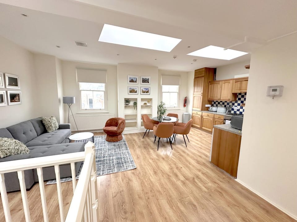 Living room, Seating area, Dining area