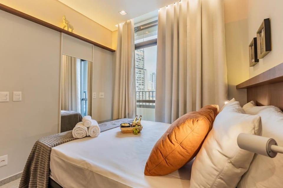 505 AP Brooklin luxo com mezanino e AC Apartment in Sao Paulo City