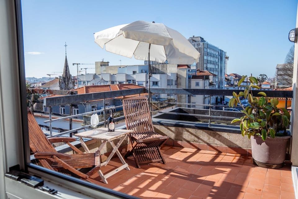 Skyline Invicta Apartment in Porto