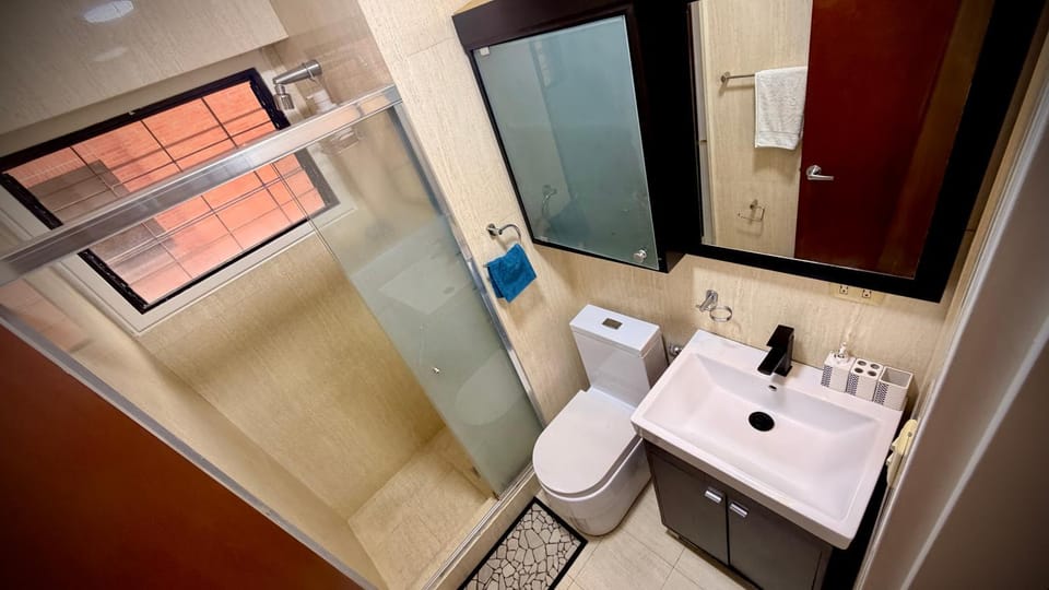 Shower, Bathroom, towels