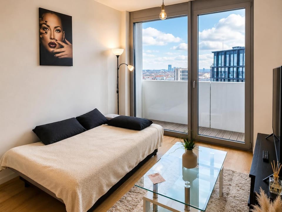 Modern Vienna Apartment-Central Station&Skyline View Apartment in Vienna