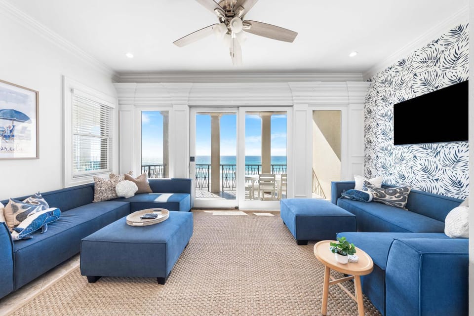 Le Fortune-Beach Front-Elevator-Luxury House in Miramar Beach